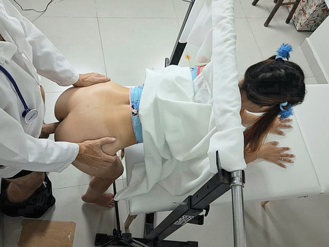 Lingerie Mania presents: Gynecologist loses cell phone that contained videos of his patients!